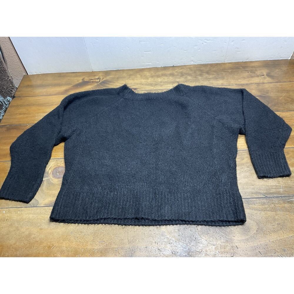 Victoria's Secret Super Fuzzy Soft Pullover Sweater Womens Size Large Black